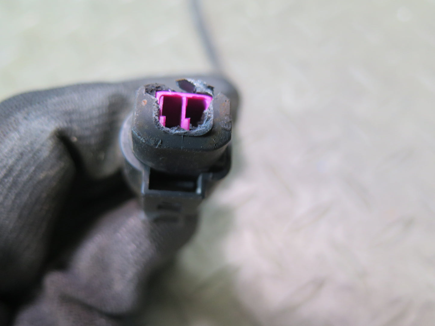 2008-2010 Porsche Cayenne 957 Rear Left or Right Wheel ABS Sensor 7L0971279G