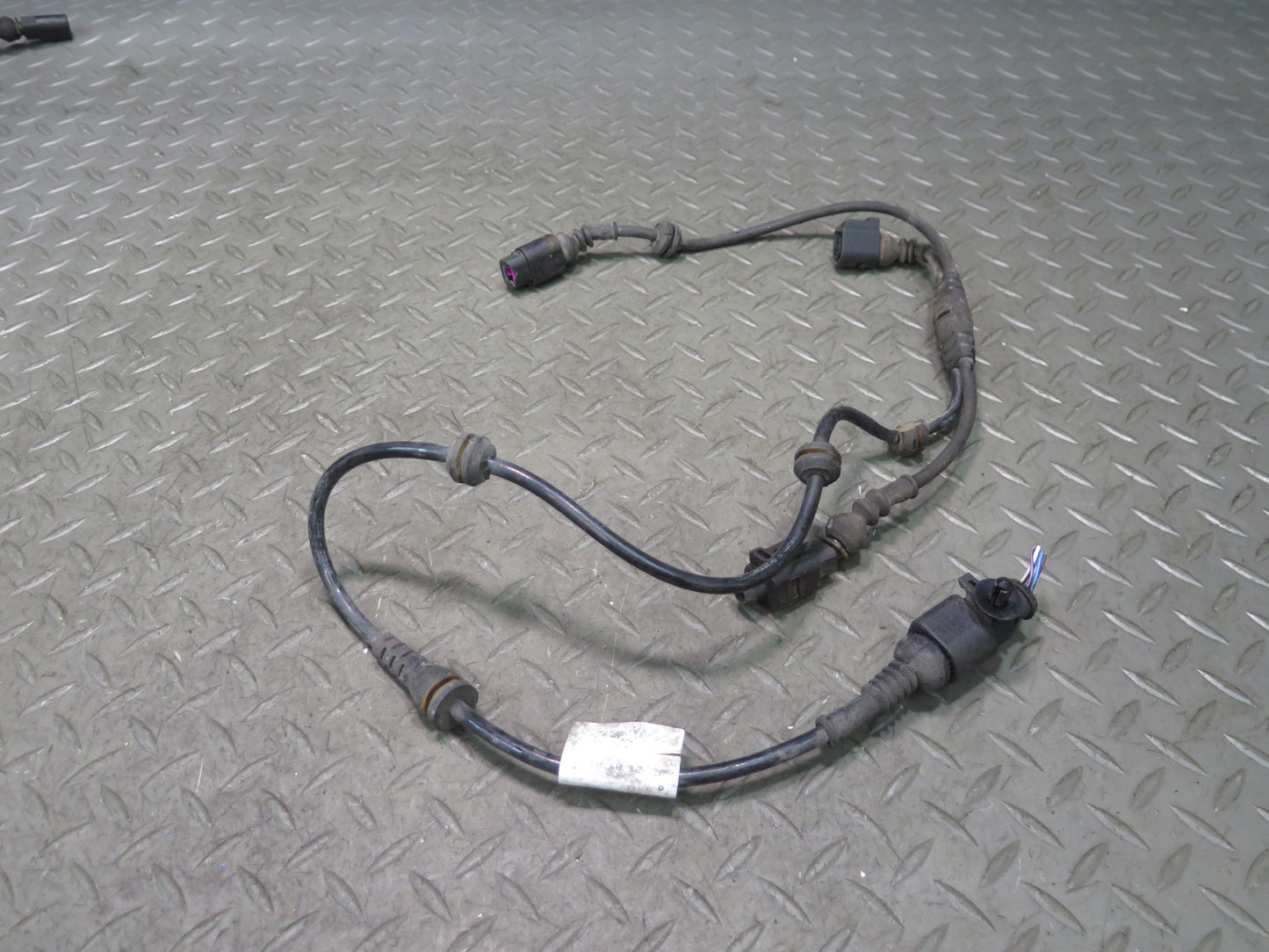2008-2010 Porsche Cayenne 957 Rear Left or Right Wheel ABS Sensor 7L0971279G