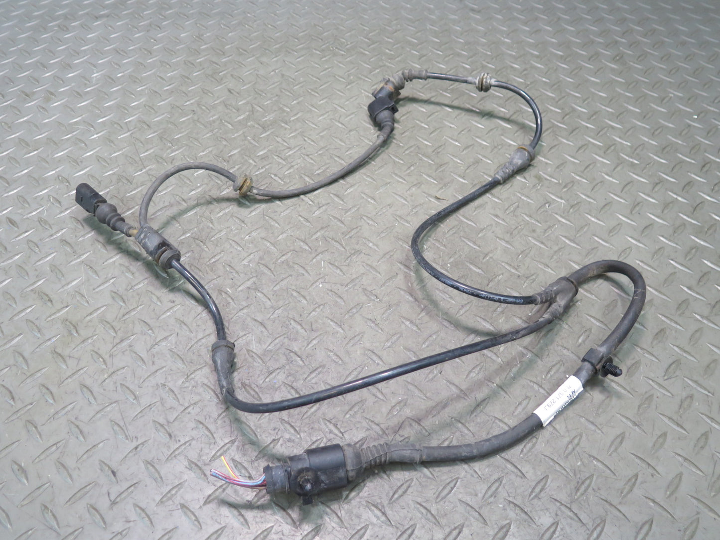 2008-2010 Porsche Cayenne 957 Front Left or Right Wheel ABS Sensor 7L0971279J