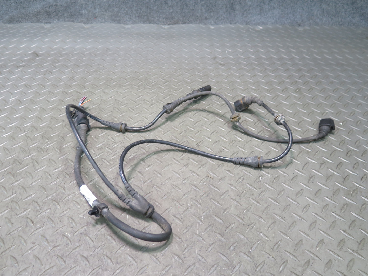 2008-2010 Porsche Cayenne 957 Front Left or Right Wheel ABS Sensor 7L0971279J