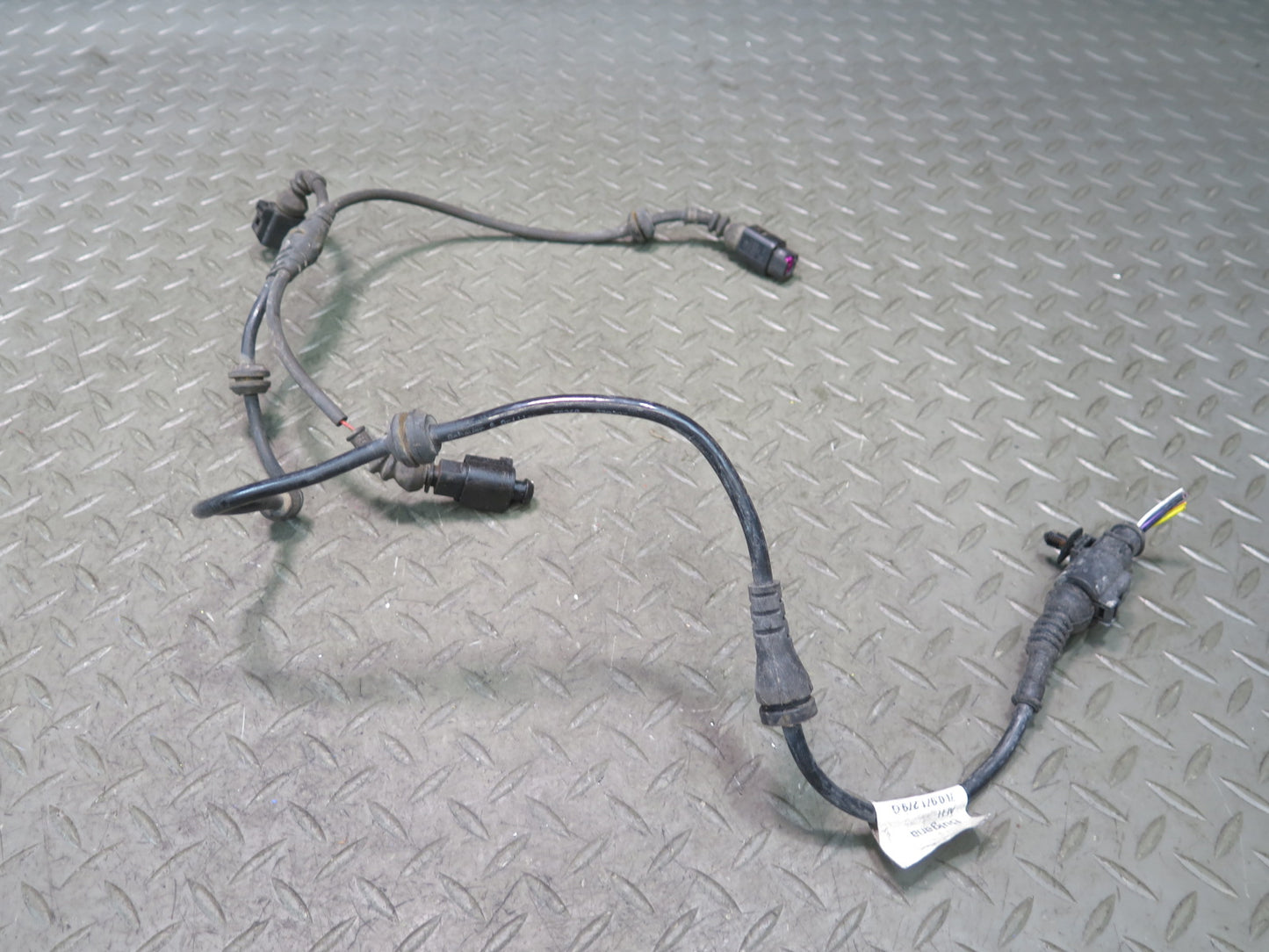 2008-2010 Porsche Cayenne 957 Rear Left or Right Wheel ABS Sensor 7L0971279G