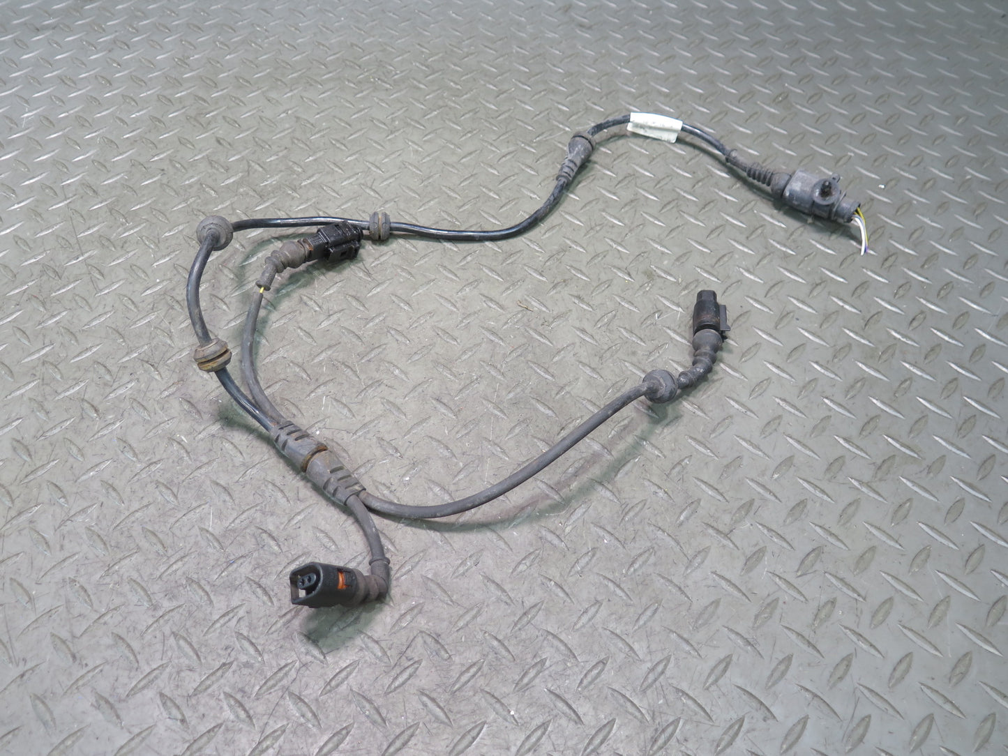 2008-2010 Porsche Cayenne 957 Rear Left or Right Wheel ABS Sensor 7L0971279G