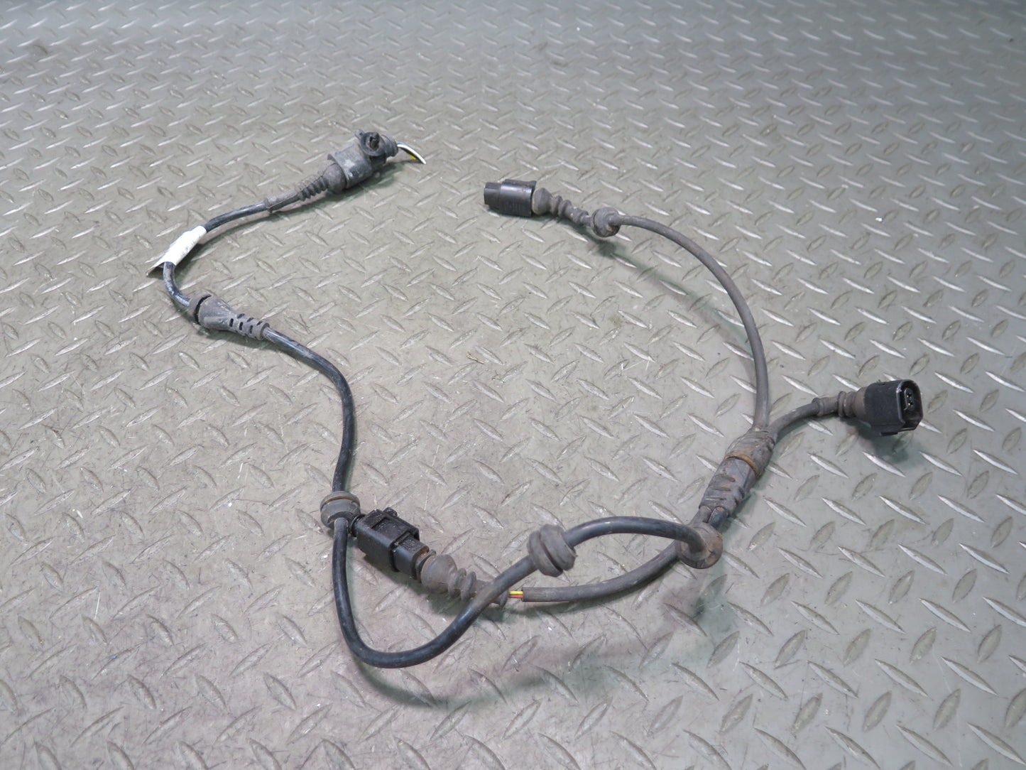 2008-2010 Porsche Cayenne 957 Rear Left or Right Wheel ABS Sensor 7L0971279G