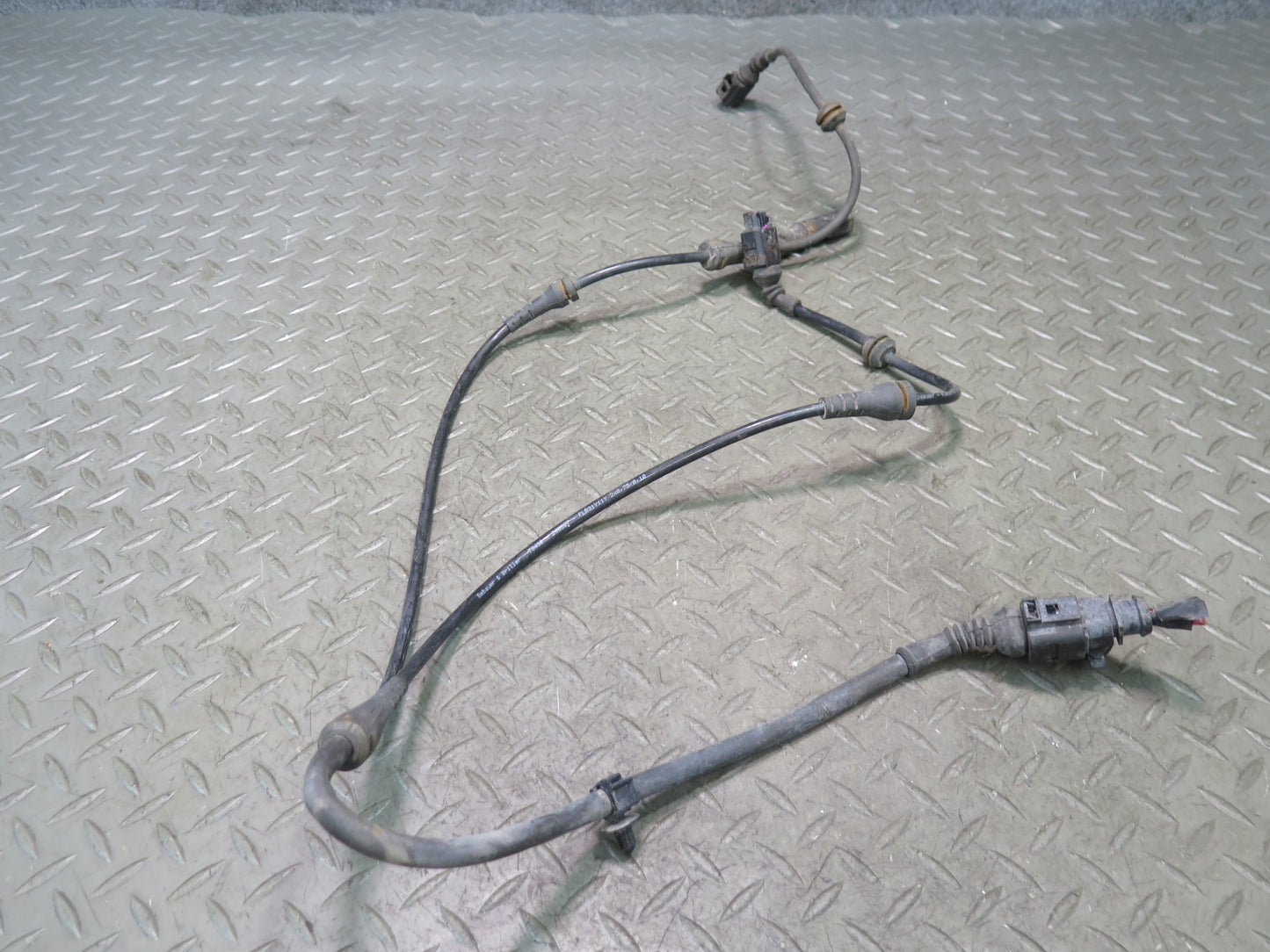 2008-2010 Porsche Cayenne 957 Front Left or Right Wheel ABS Sensor