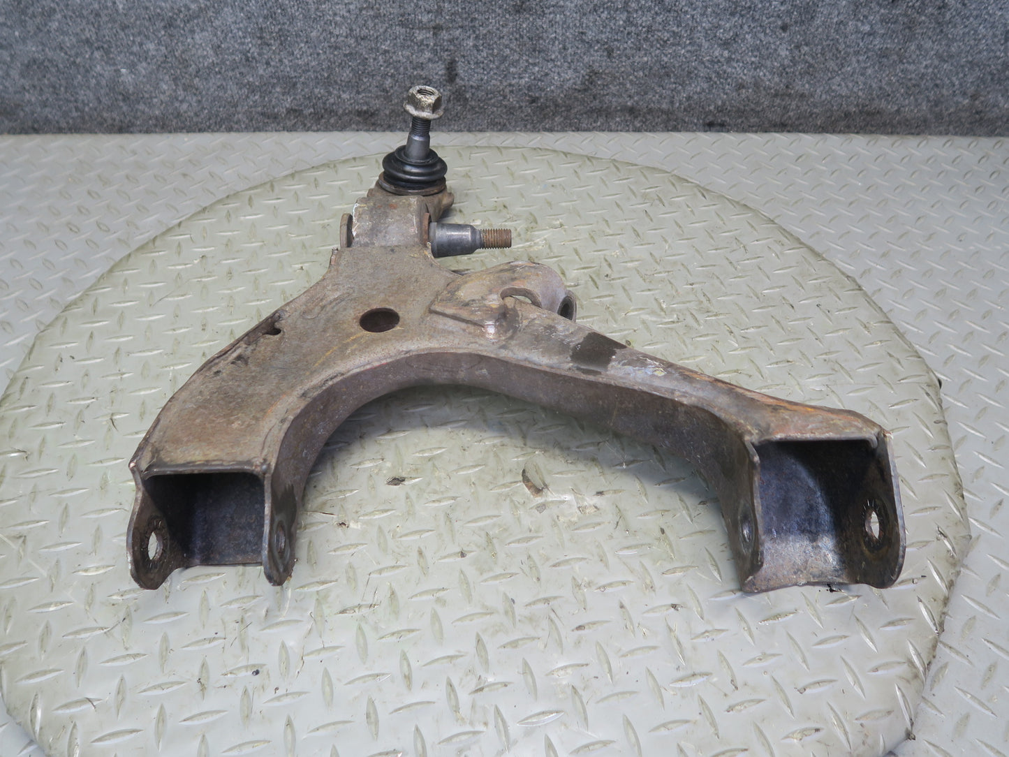 03-06 Chevrolet SSR Set of 2 Front Right Upper & Lower Control Arm OEM