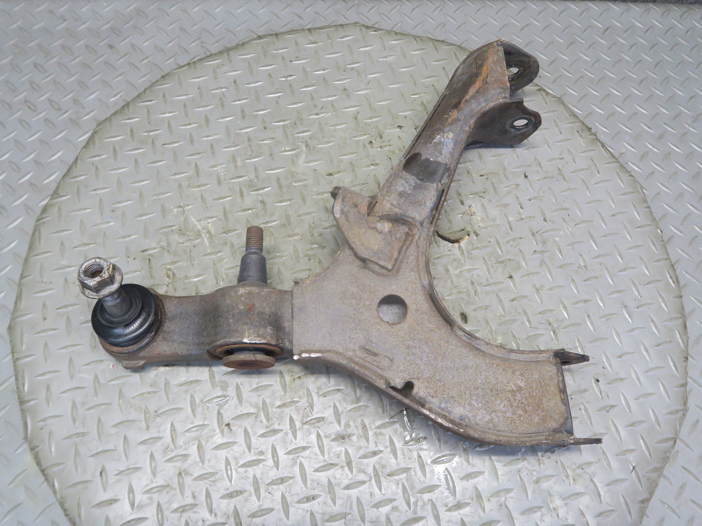 03-06 Chevrolet SSR Set of 2 Front Right Upper & Lower Control Arm OEM