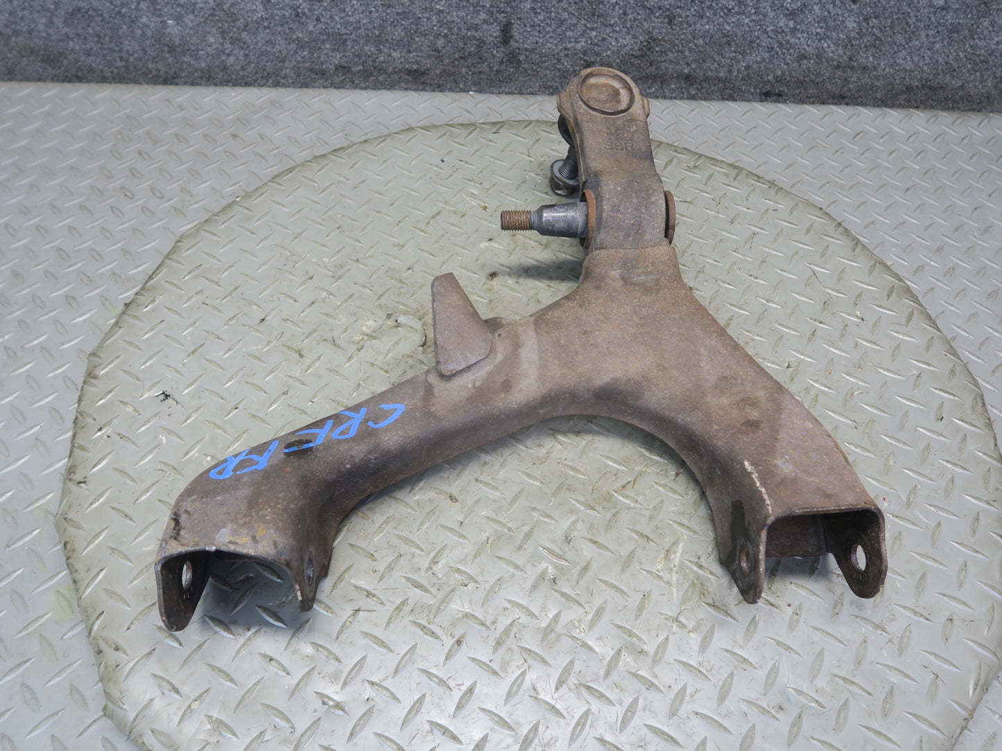 03-06 Chevrolet SSR Set of 2 Front Right Upper & Lower Control Arm OEM