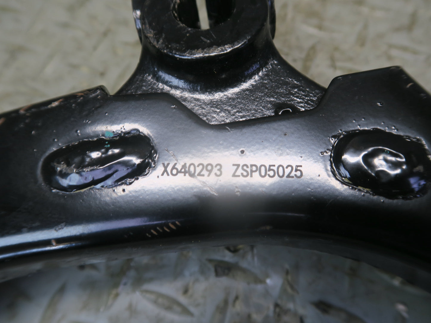 03-06 Chevrolet SSR Set of 2 Front Right Upper & Lower Control Arm OEM