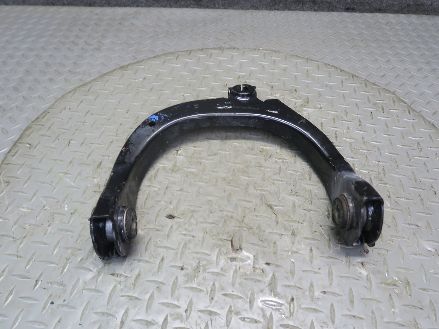 03-06 Chevrolet SSR Set of 2 Front Right Upper & Lower Control Arm OEM