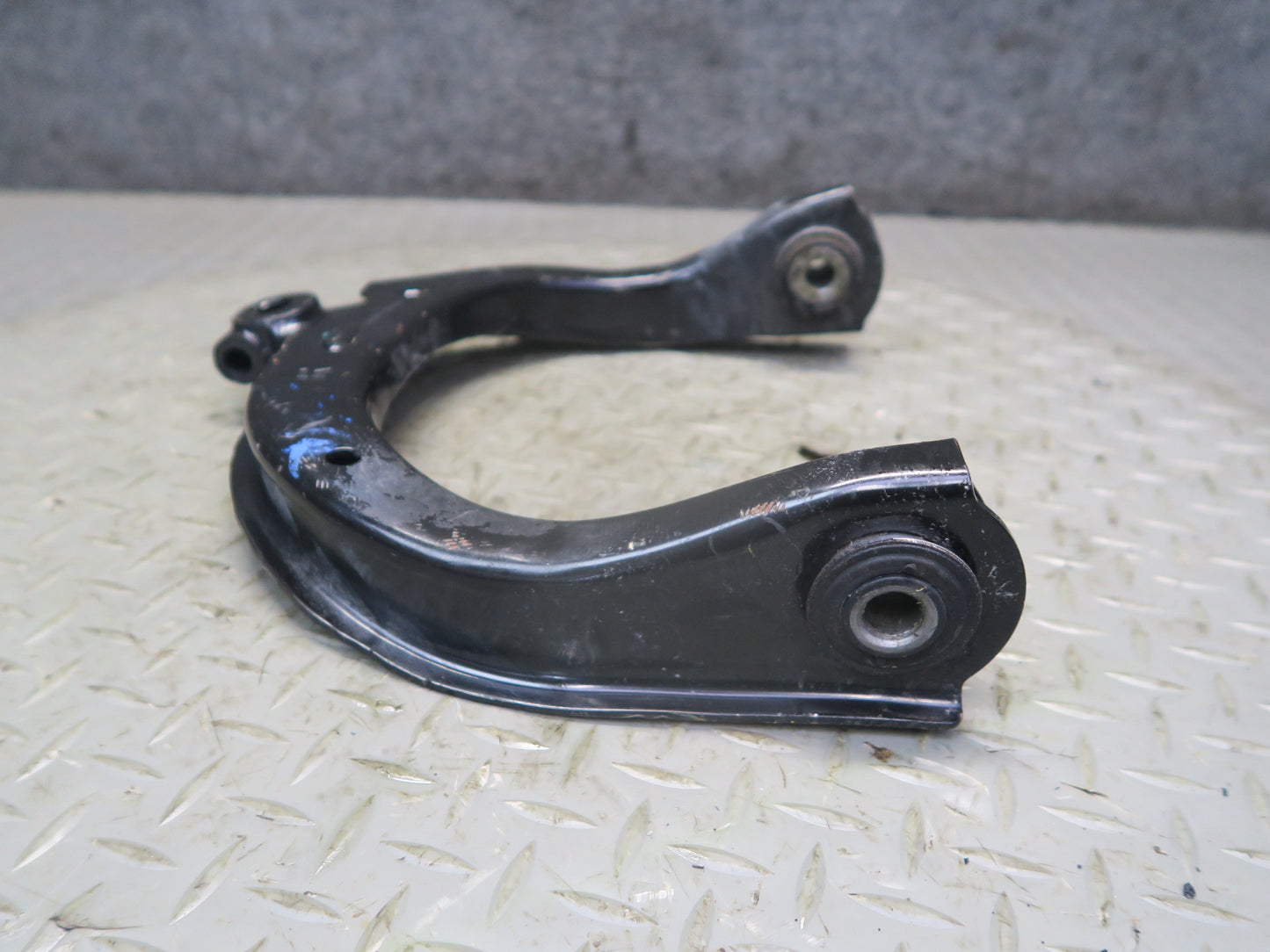 03-06 Chevrolet SSR Set of 2 Front Right Upper & Lower Control Arm OEM