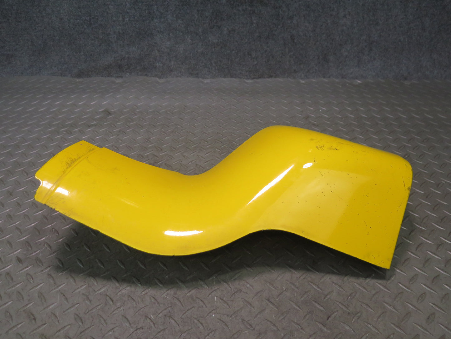 03-06 Chevrolet SSR Front Right Fender Rocker Molding Slingshot Yellow OEM