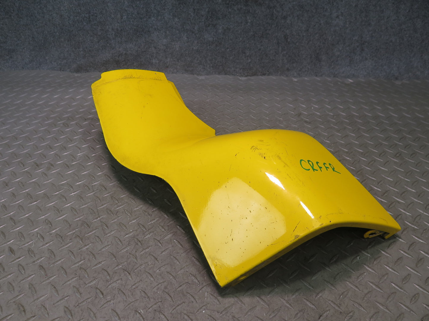 03-06 Chevrolet SSR Front Right Fender Rocker Molding Slingshot Yellow OEM
