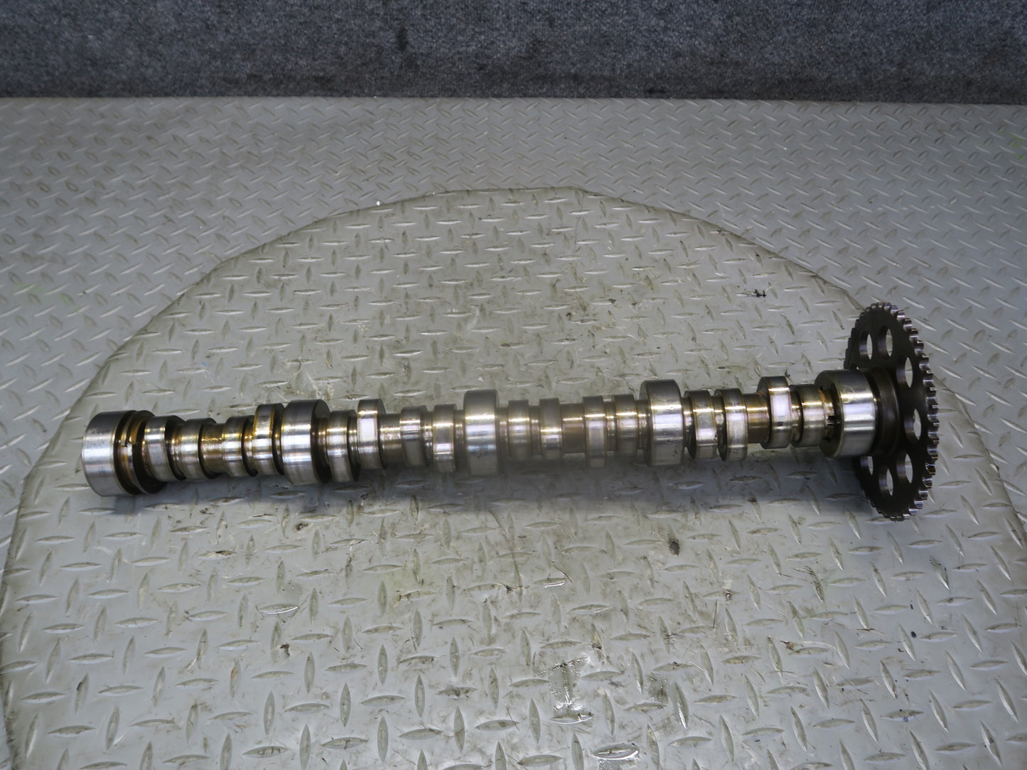 03-04 Chevrolet SSR V8 5.3L LM4 Engine Motor Camshaft 49K Miles OEM