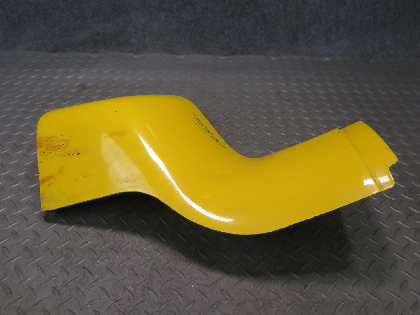 03-06 Chevrolet SSR Front Left Fender Rocker Molding Slingshot Yellow OEM
