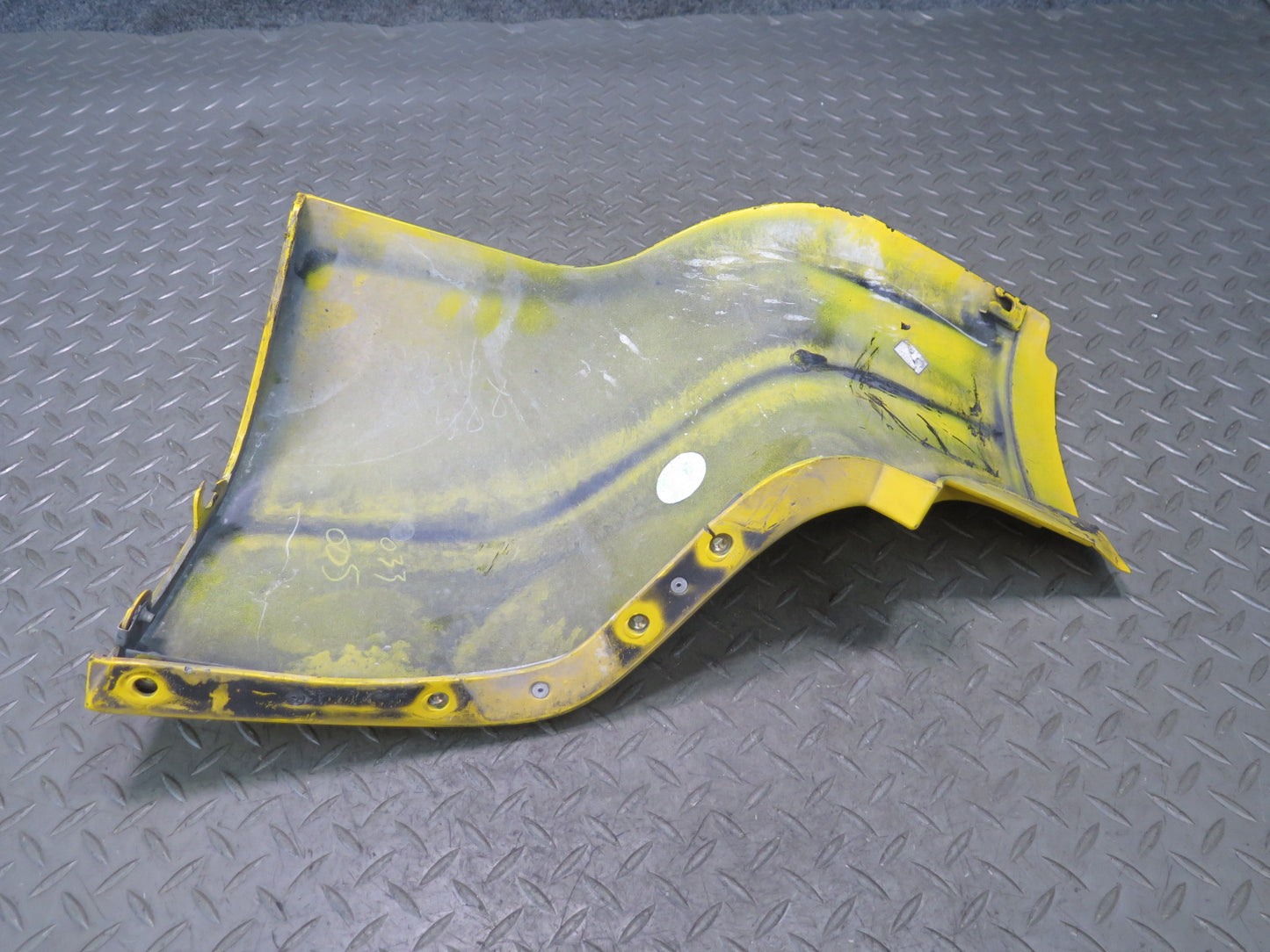 03-06 Chevrolet SSR Front Left Fender Rocker Molding Slingshot Yellow OEM
