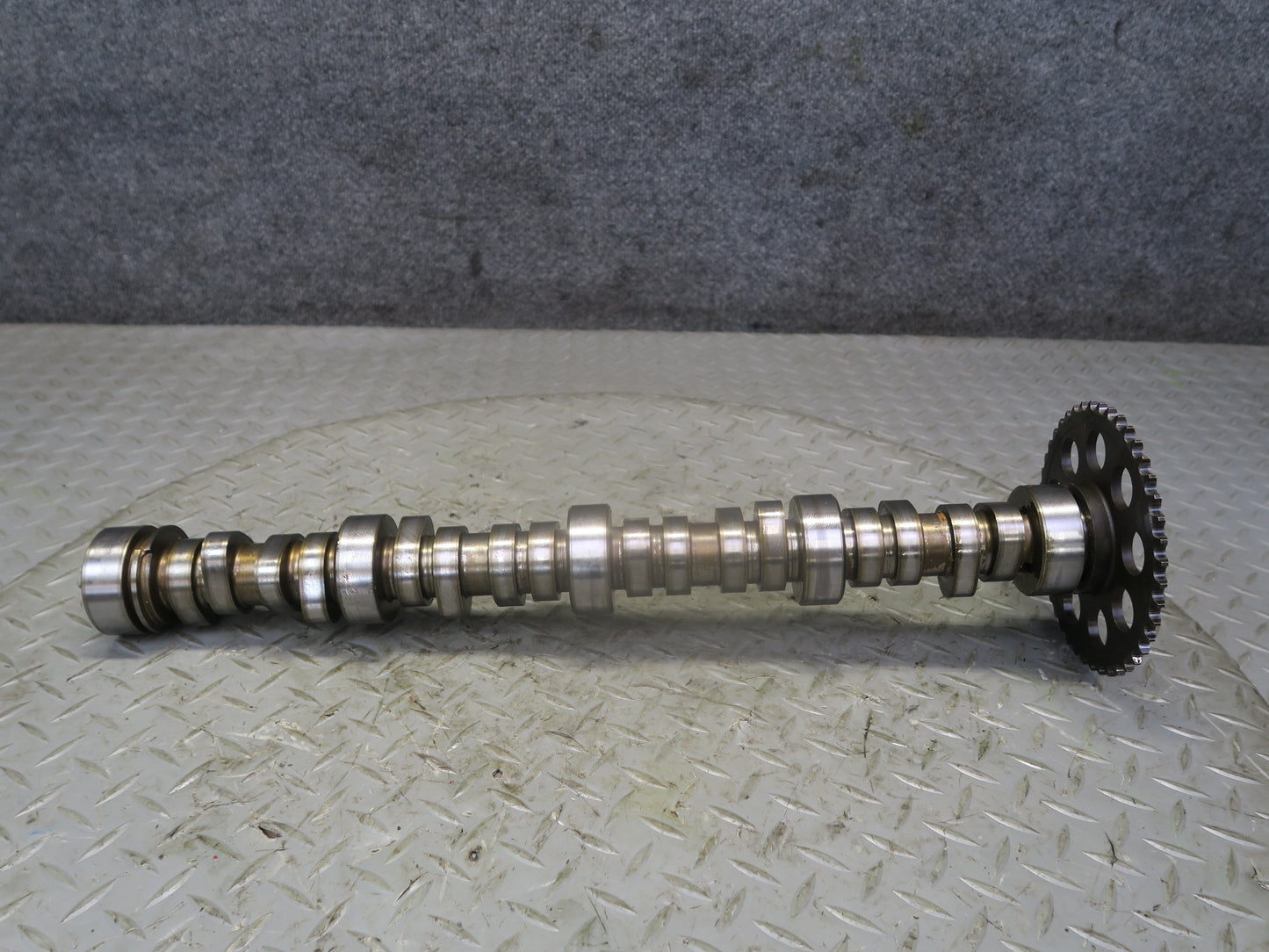 03-04 Chevrolet SSR V8 5.3L LM4 Engine Motor Camshaft 49K Miles OEM