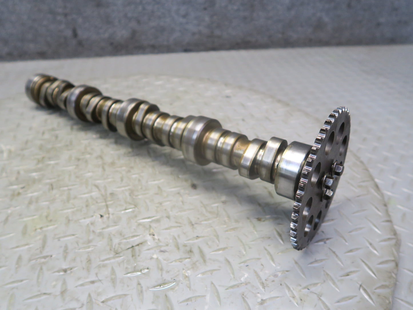03-04 Chevrolet SSR V8 5.3L LM4 Engine Motor Camshaft 49K Miles OEM