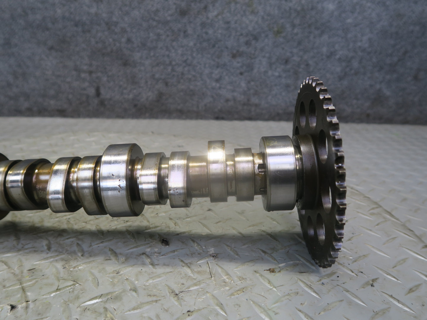 03-04 Chevrolet SSR V8 5.3L LM4 Engine Motor Camshaft 49K Miles OEM