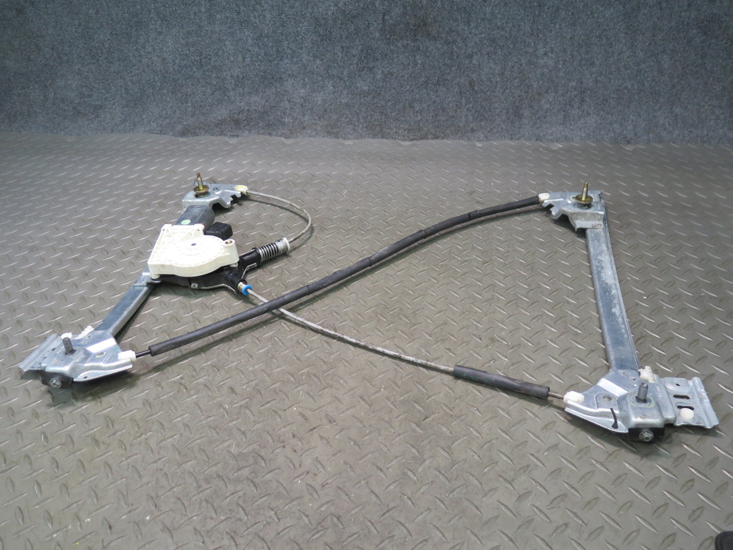 03-06 Chevrolet SSR Front Left Driver Door Window Regulator w Motor OEM