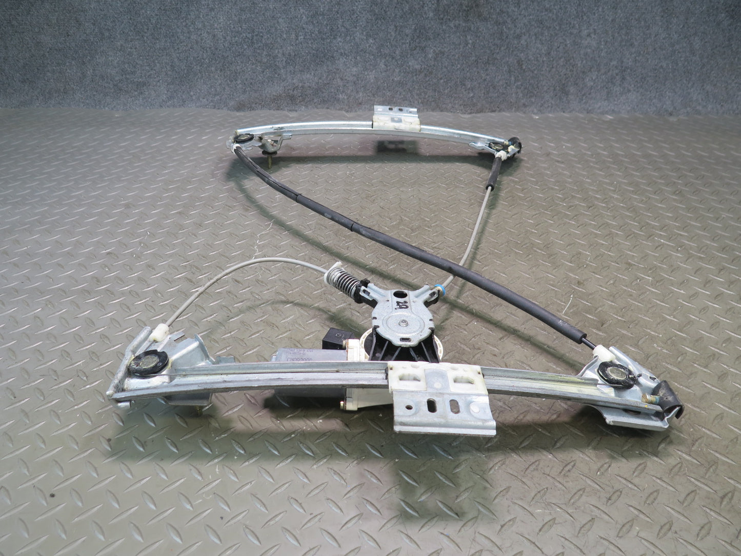 03-06 Chevrolet SSR Front Right Passenger Door Window Regulator w Motor OEM