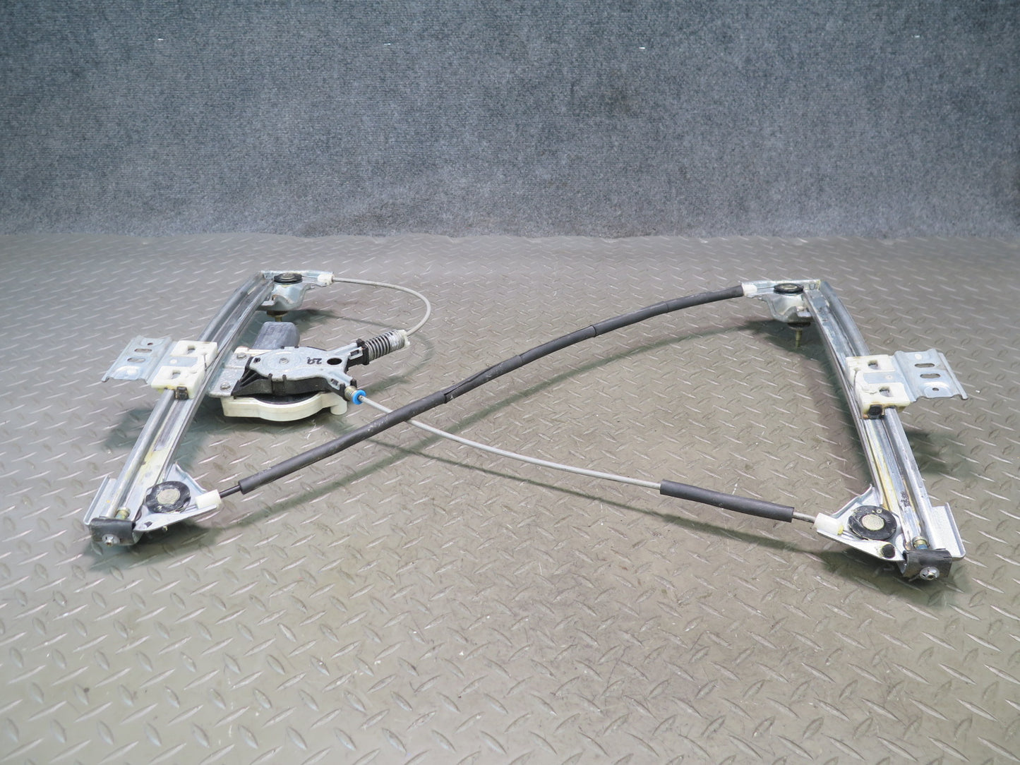 03-06 Chevrolet SSR Front Right Passenger Door Window Regulator w Motor OEM