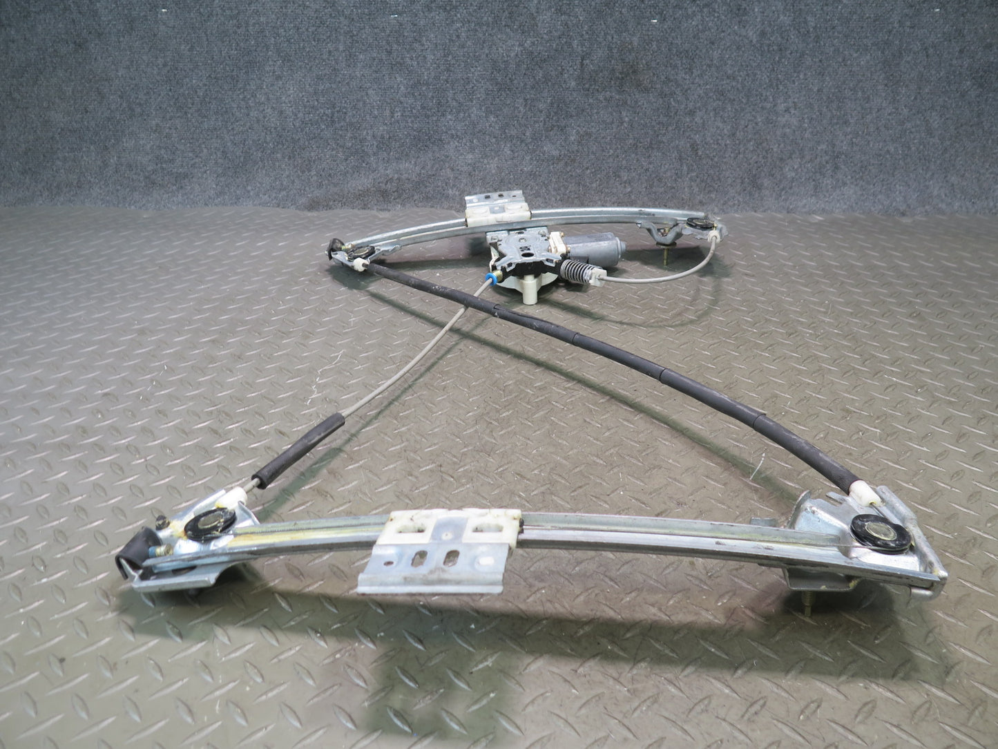 03-06 Chevrolet SSR Front Right Passenger Door Window Regulator w Motor OEM