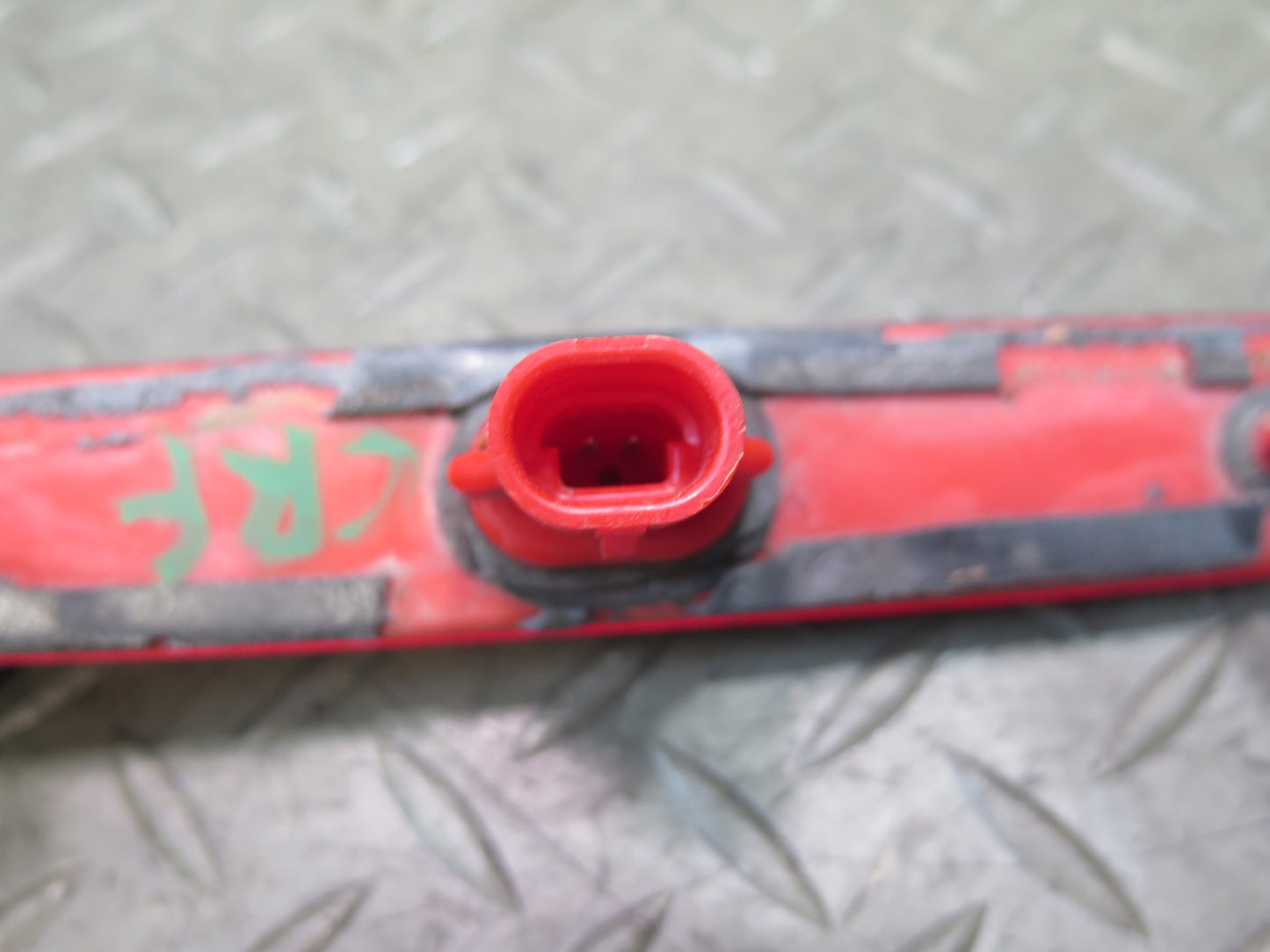 03-06 Chevrolet SSR Rear Third 3RD Brake Light Lamp OEM