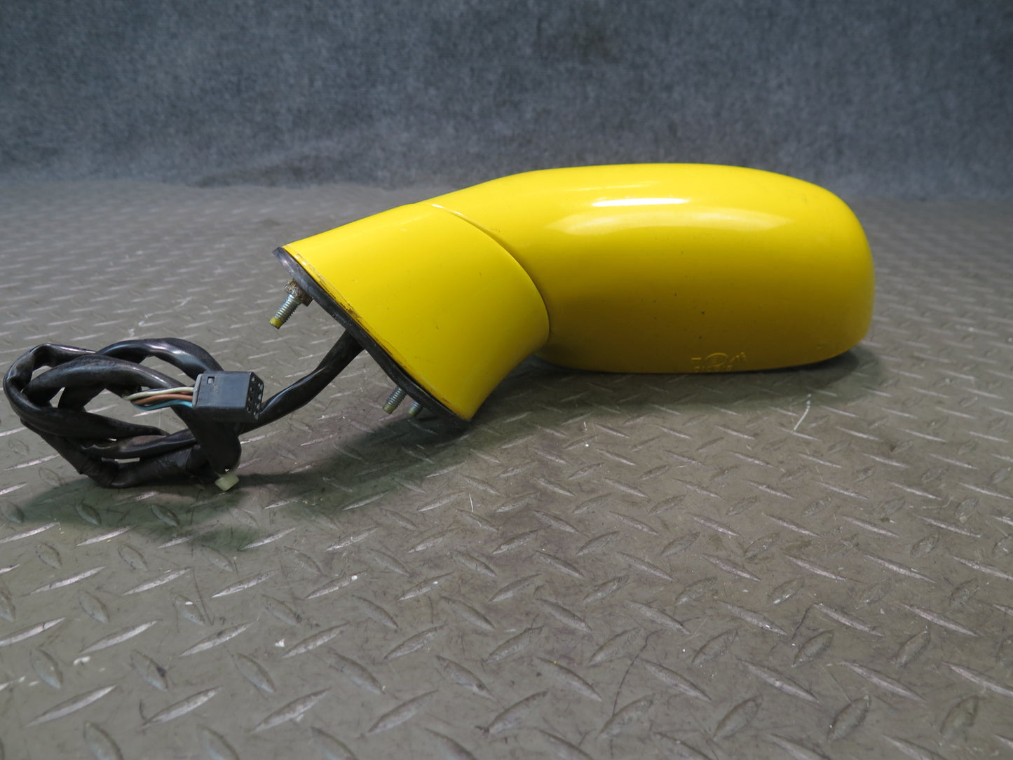 03-06 Chevrolet SSR Left Door Side View Power Heated Mirror Slingshot Yellow OEM