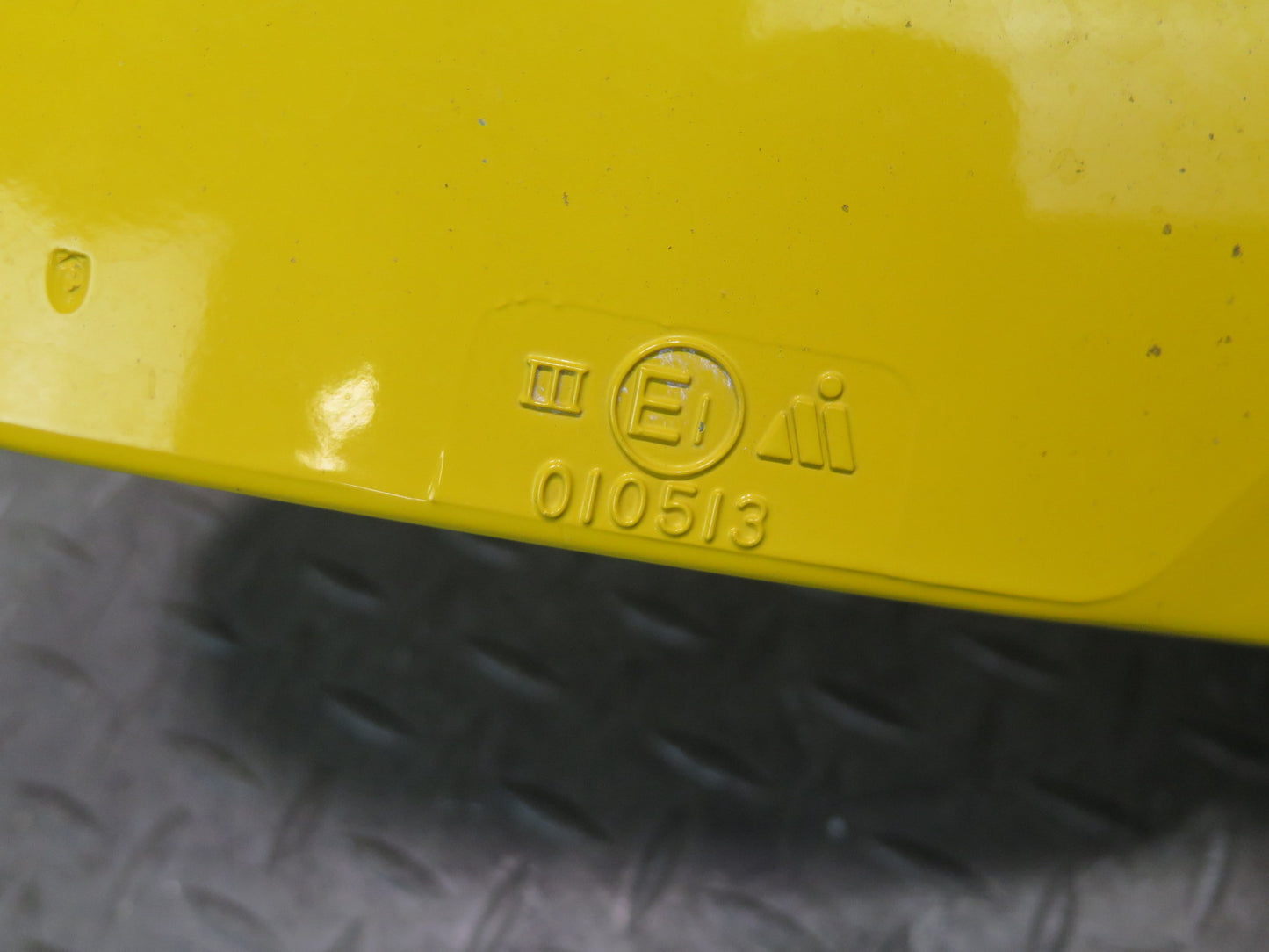 03-06 Chevrolet SSR Right Door Side View Power Heated Mirror Yellow OEM