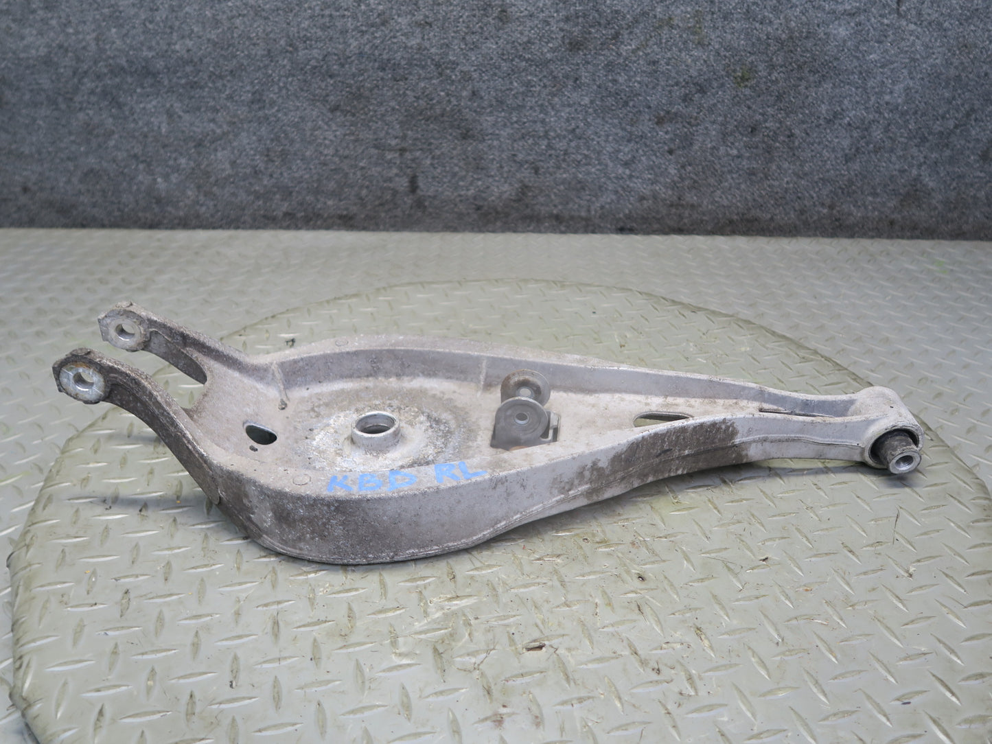 2001-2006 BMW E46 M3 3-SERIES Rear Left Suspension Lower Control Arm 1094889