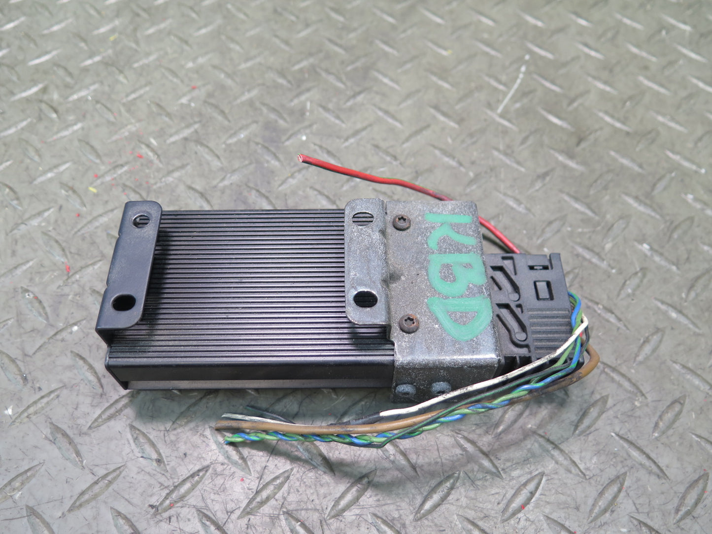 2001-2006 BMW E46 M3 3-SERIES Harman Kardon Subwoofer Amplifier AMP 6920892