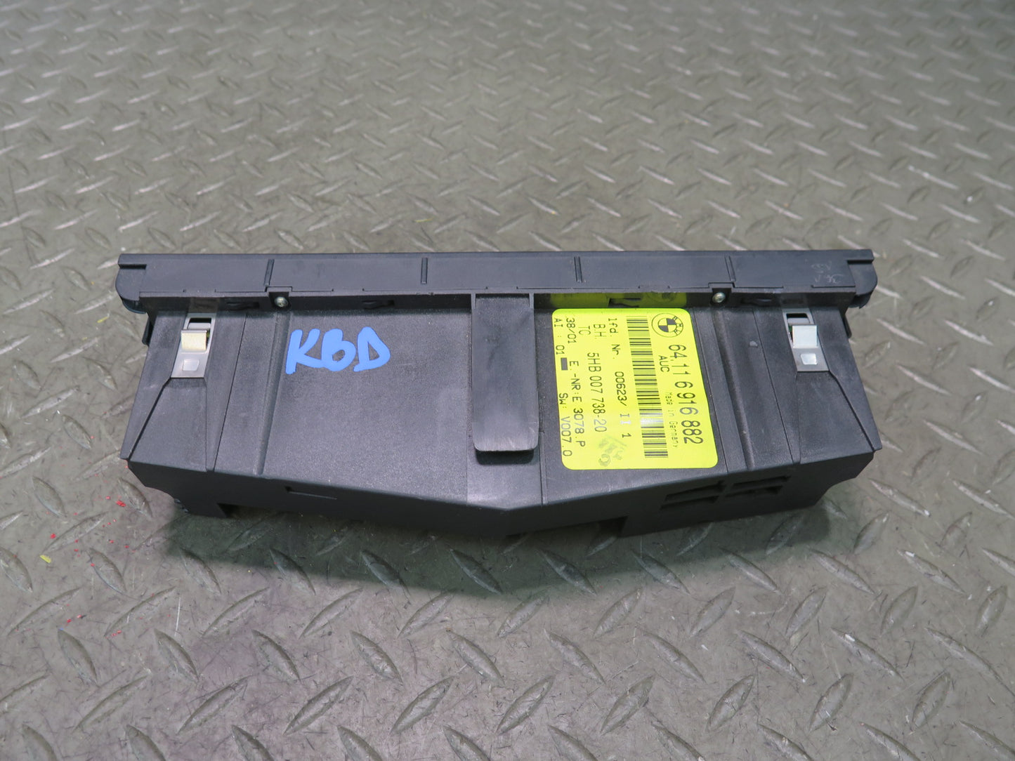2001-2006 BMW E46 M3 3-SERIES A/C Heater Climate Control Switch Panel 6916882