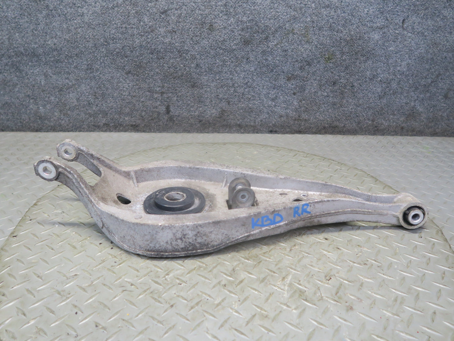 2001-2006 BMW E46 M3 Rear Right Suspension Lower Control Arm Set of 2