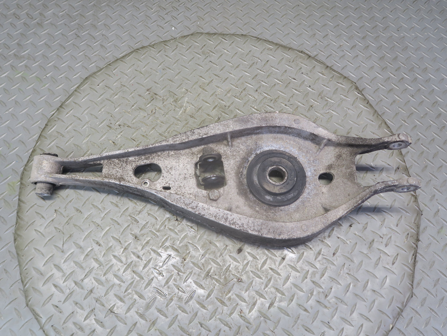 2001-2006 BMW E46 M3 Rear Right Suspension Lower Control Arm Set of 2