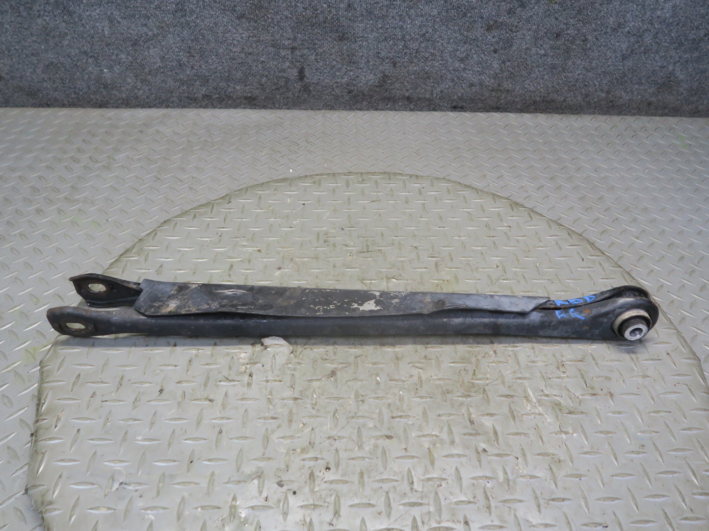 2001-2006 BMW E46 M3 Rear Right Suspension Lower Control Arm Set of 2