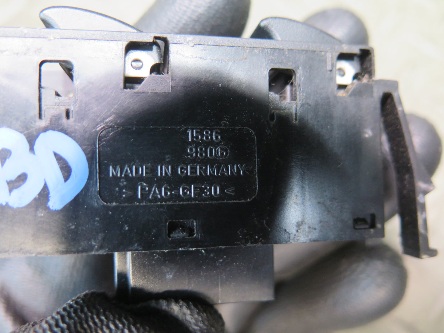 2001-2006 BMW E46 M3 3-SERIES Coupe Right Power Window Switch 6902178