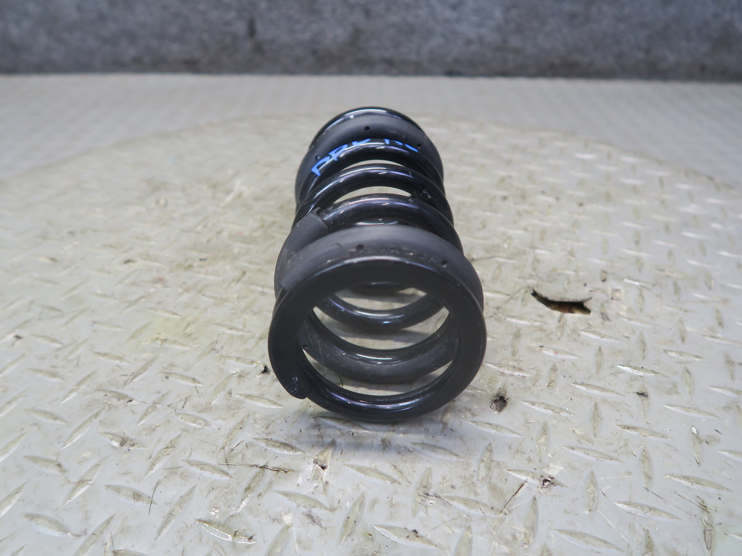 2001-2006 BMW E46 M3 Coupe Rear Left & Right Coil Spring Set of 2