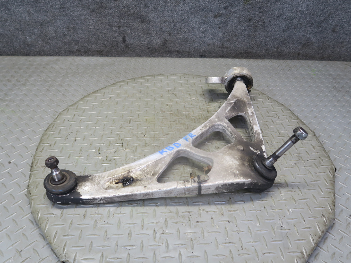 2001-2006 BMW E46 M3 Front Right Suspension Lower Control Arm
