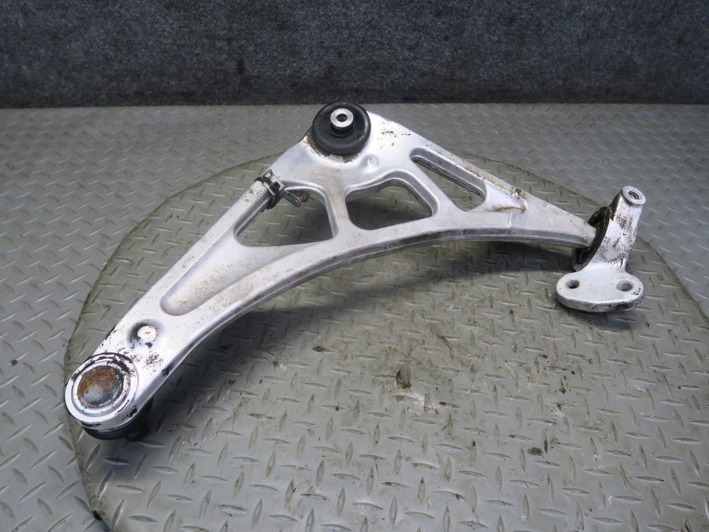 2001-2006 BMW E46 M3 Front Right Suspension Lower Control Arm