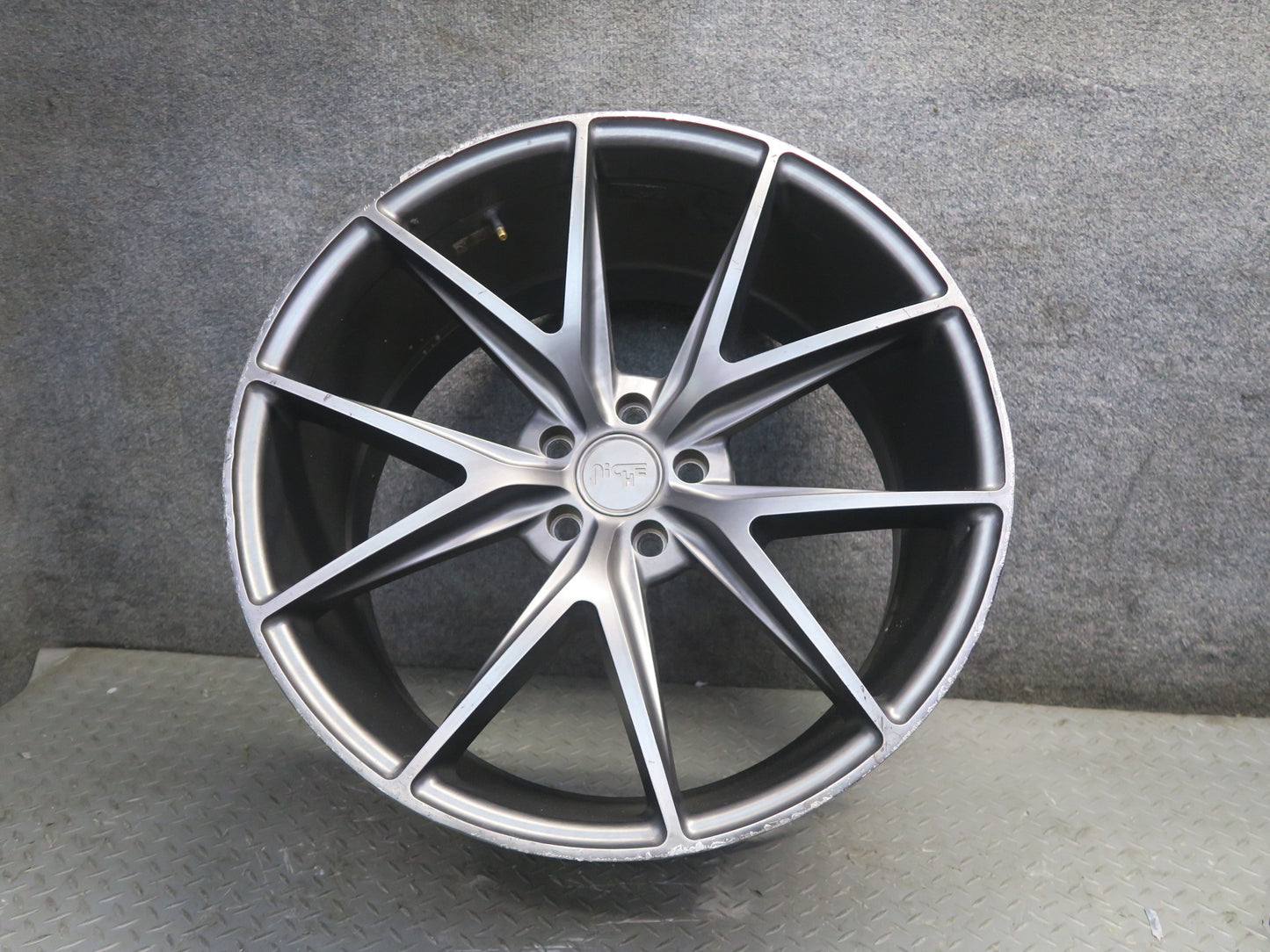 Niche Misano M117 R21 21" Wheel Rim 21x10.5J ET40 5x114.3