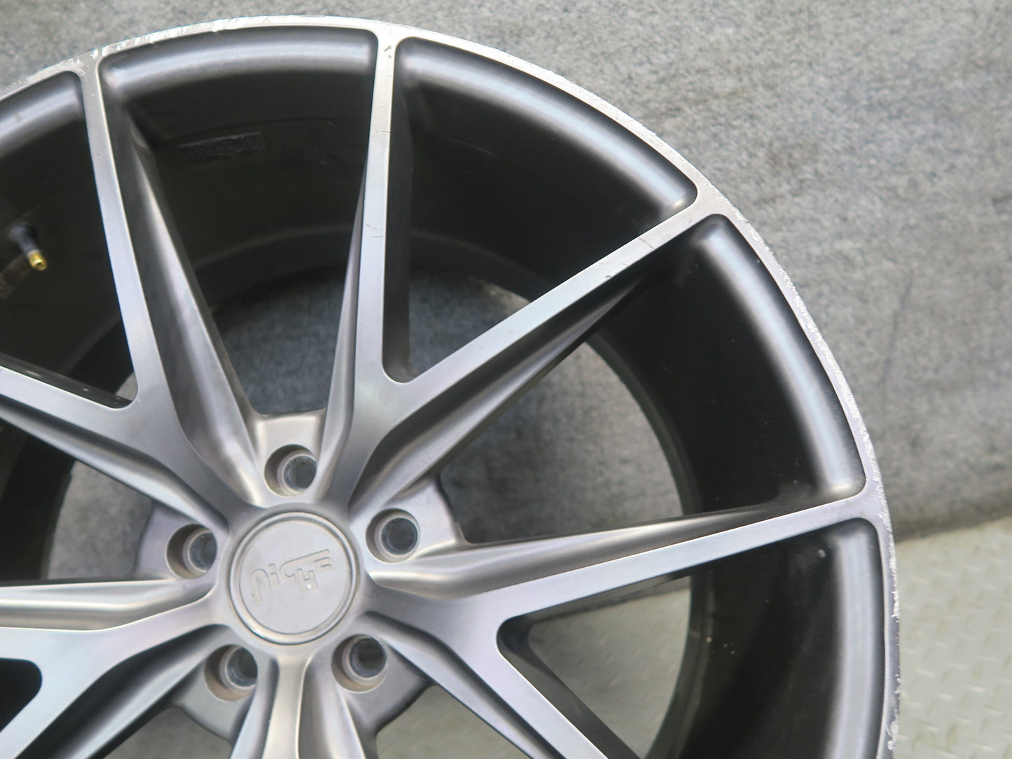 Niche Misano M117 R21 21" Wheel Rim 21x10.5J ET40 5x114.3
