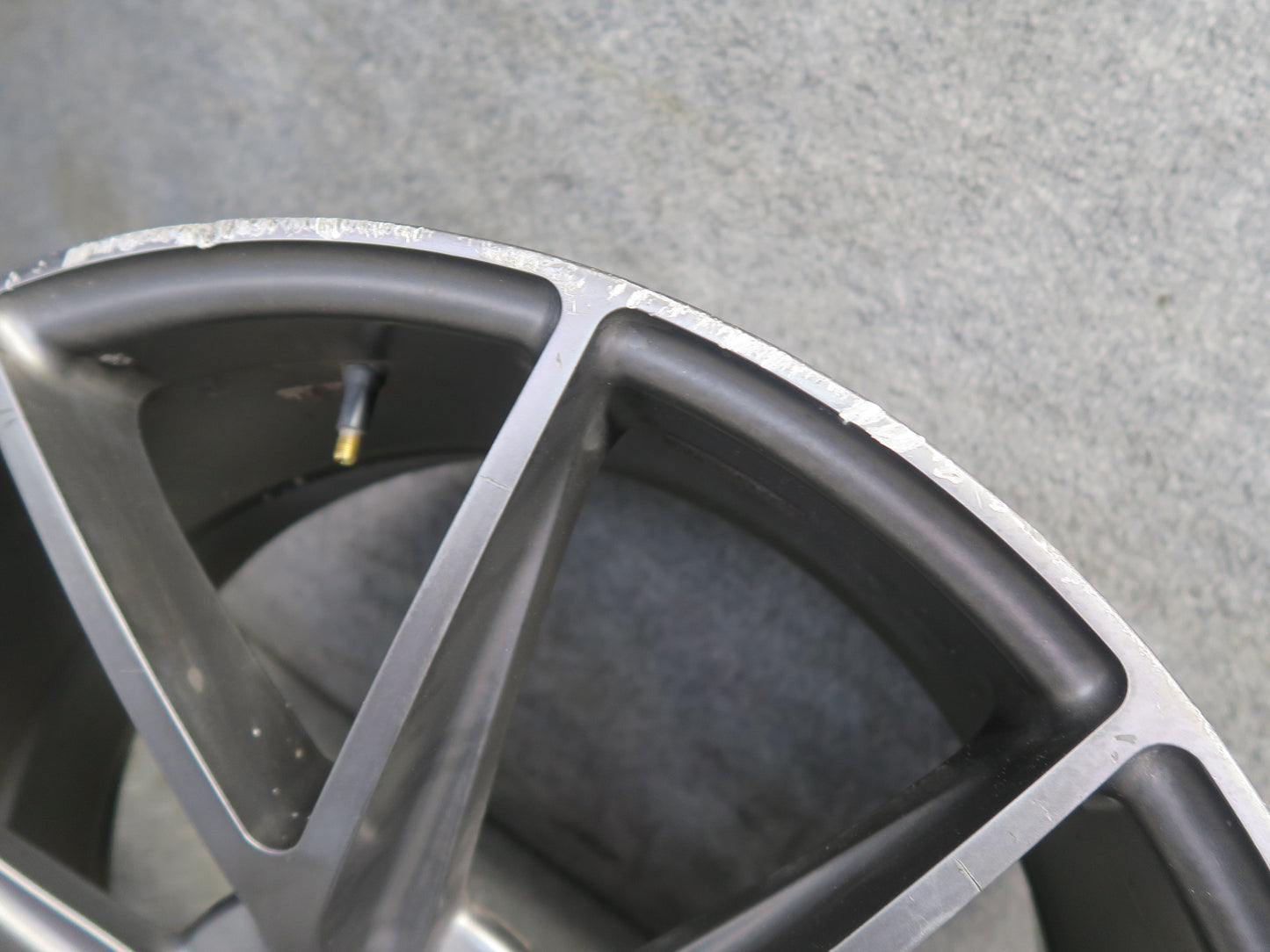 Niche Misano M117 R21 21" Wheel Rim 21x10.5J ET40 5x114.3