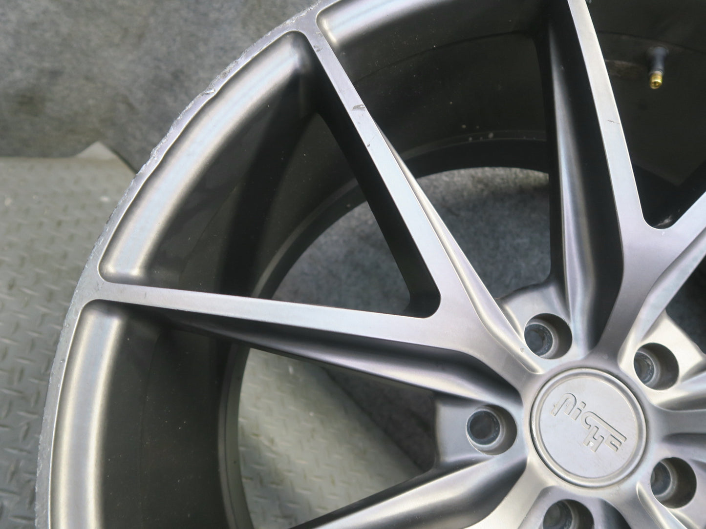 Niche Misano M117 R21 21" Wheel Rim 21x10.5J ET40 5x114.3