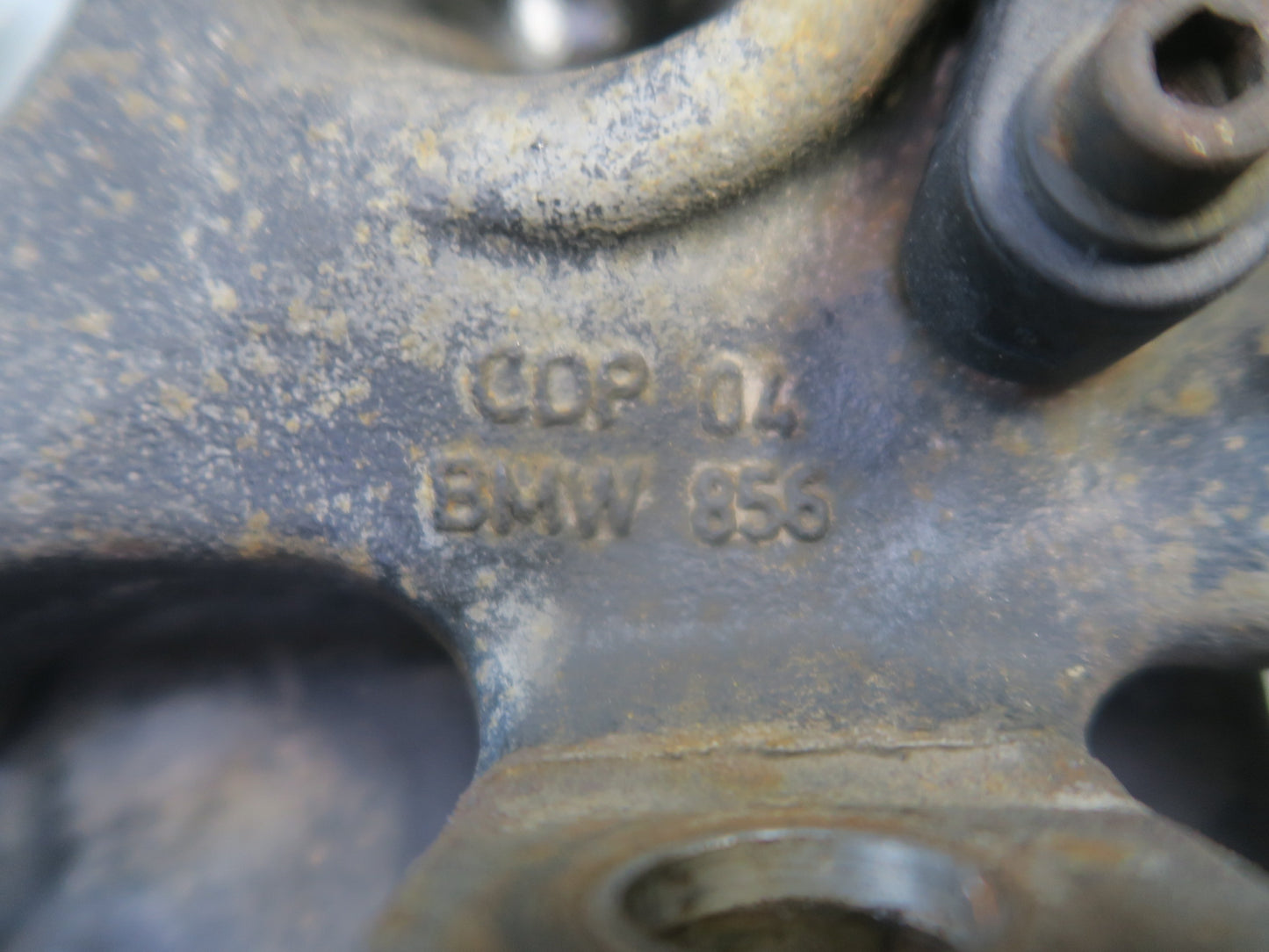 2001-2006 BMW E46 M3 Front Right Spindle Knuckle Wheel Hub Bearing