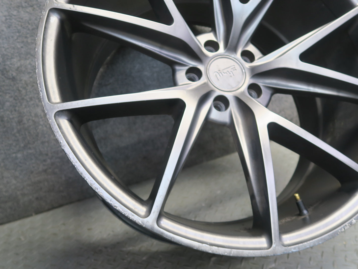 Niche Misano M117 R21 21" Wheel Rim 21x10.5J ET40 5x114.3