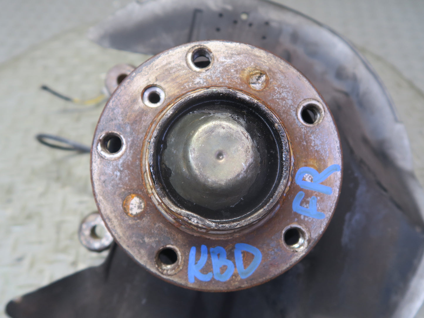 2001-2006 BMW E46 M3 Front Right Spindle Knuckle Wheel Hub Bearing