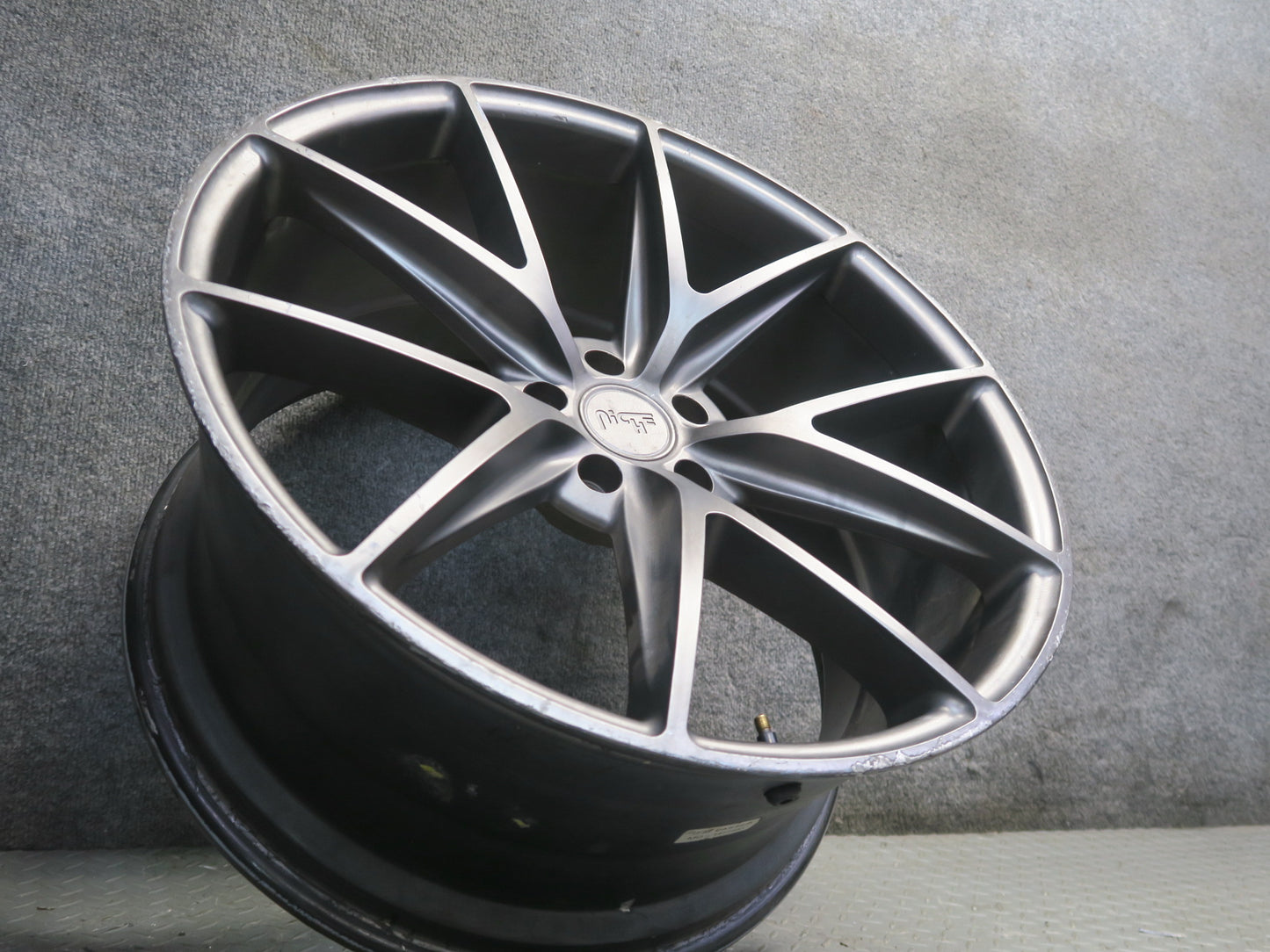 Niche Misano M117 R21 21" Wheel Rim 21x10.5J ET40 5x114.3
