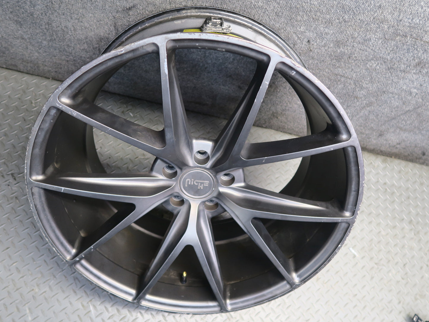 Niche Misano M117 R21 21" Wheel Rim 21x10.5J ET40 5x114.3