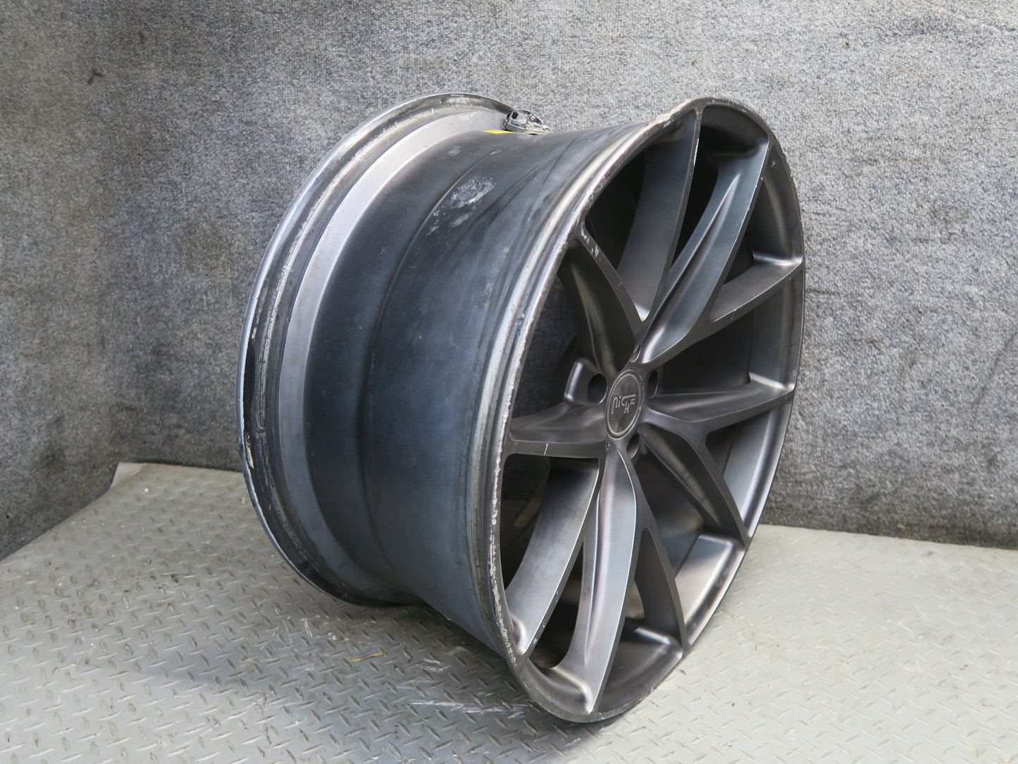 Niche Misano M117 R21 21" Wheel Rim 21x10.5J ET40 5x114.3