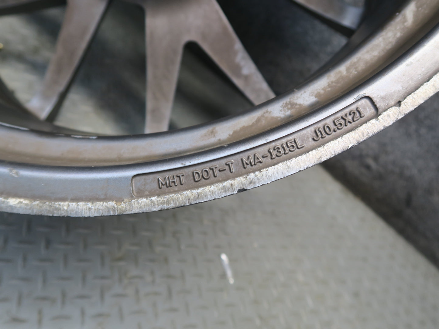 Niche Misano M117 R21 21" Wheel Rim 21x10.5J ET40 5x114.3